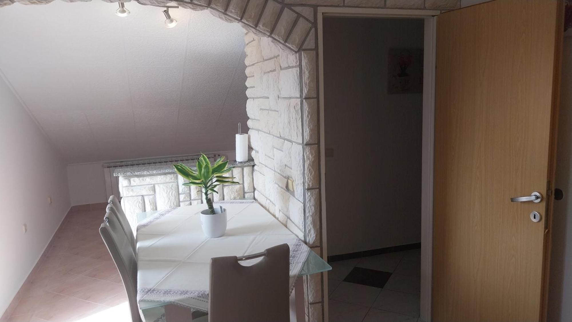 Jan3 Apartment Pula Ngoại thất bức ảnh